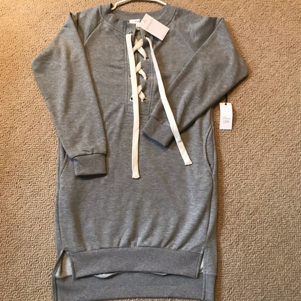 Gray sweatshirt dress with pockets